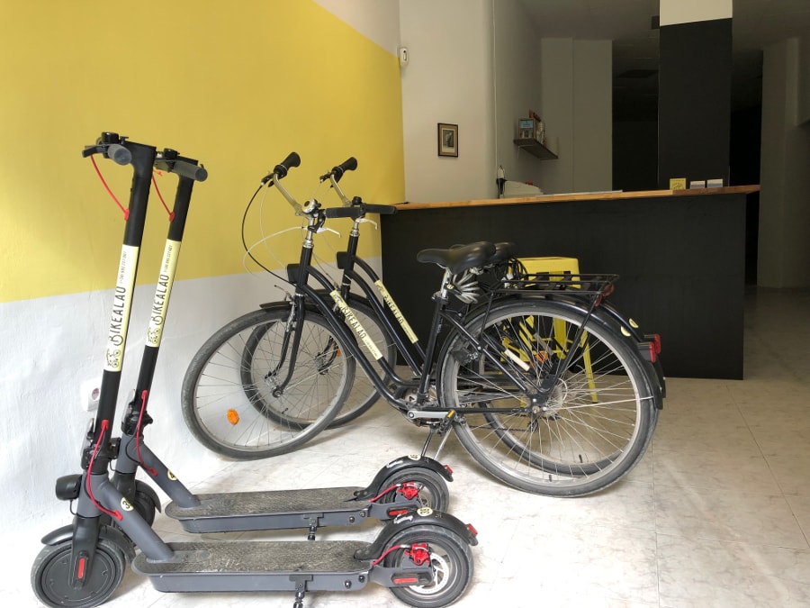 Bicicletas de paseo y patinetes eléctricos 