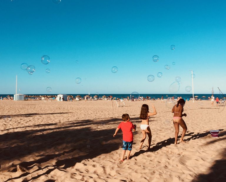 la playa y el sol en Cabanyal